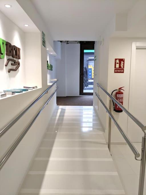 Апартаменти Fira 5 A 1Min Del Metro Y Centro 15Min Л'Успіталет-да-Любрагат Екстер'єр фото